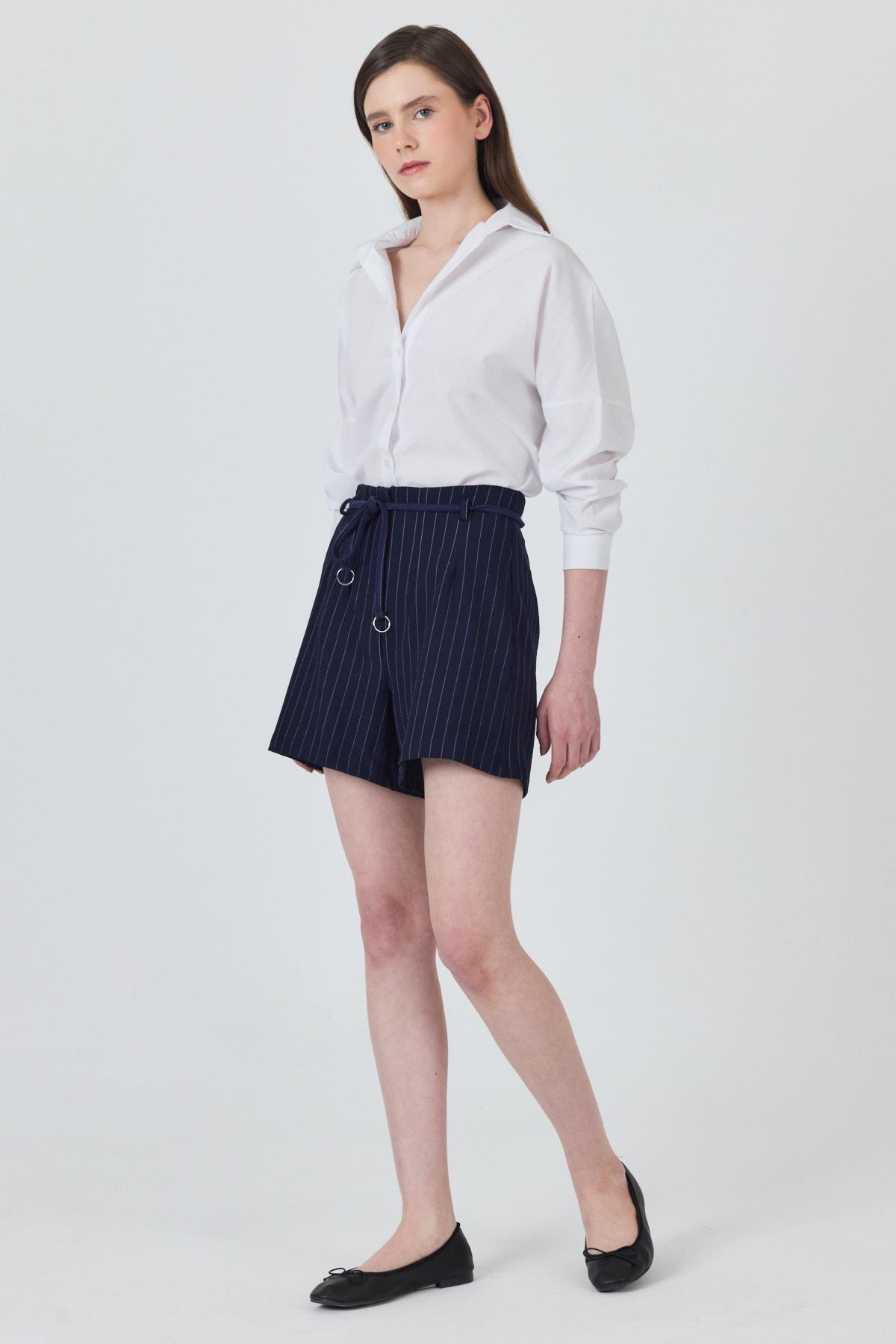 Laci Çizgili Yüksek Bel Kemer Detaylı Mini Şort 6928A - 8
