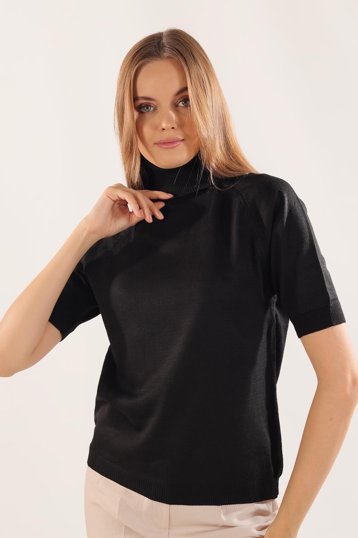 Siyah Yarım Kol Boğazlı Kazak 701 - 1