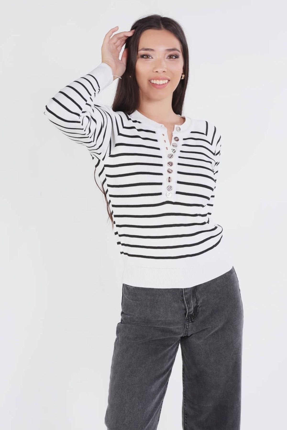 Beyaz-Siyah Çizgili Düğmeli Kazak 7010 - 3