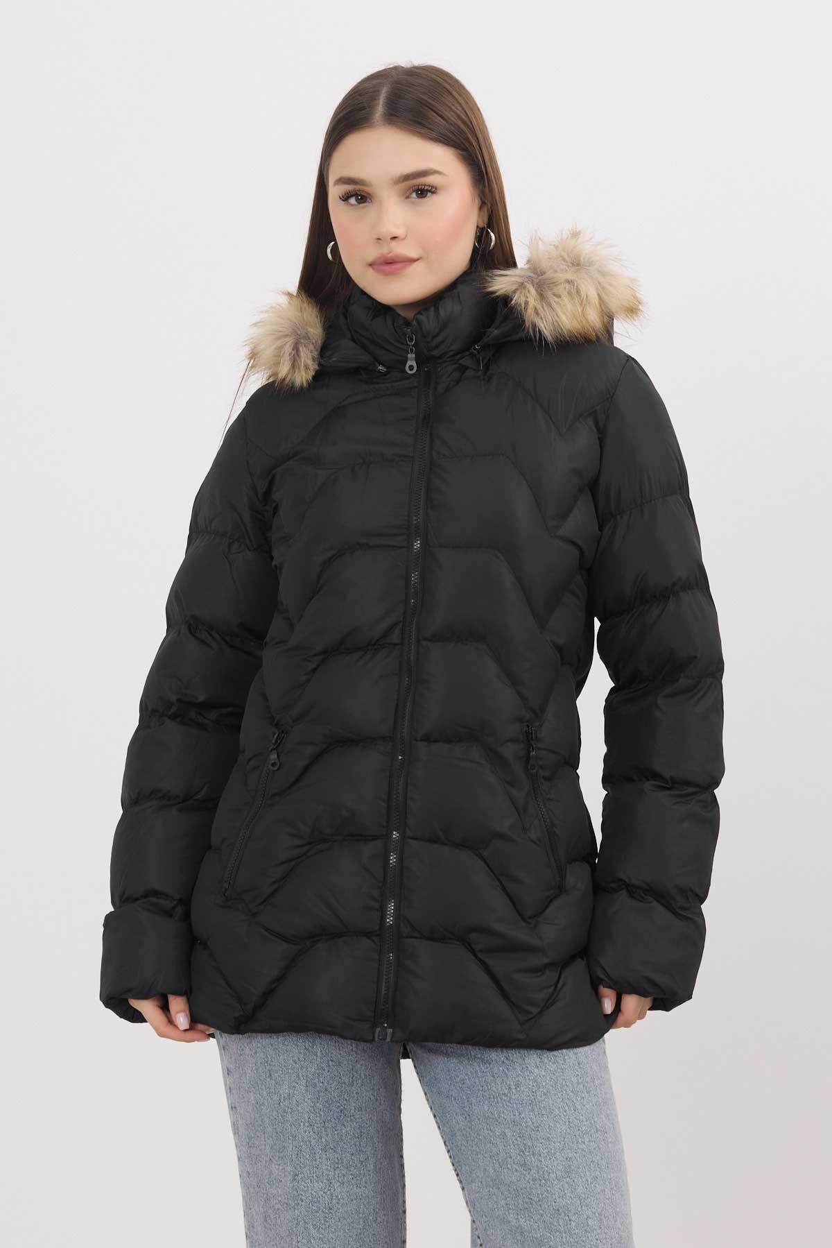 Siyah Kapüşonu Kürklü Mont 7030 