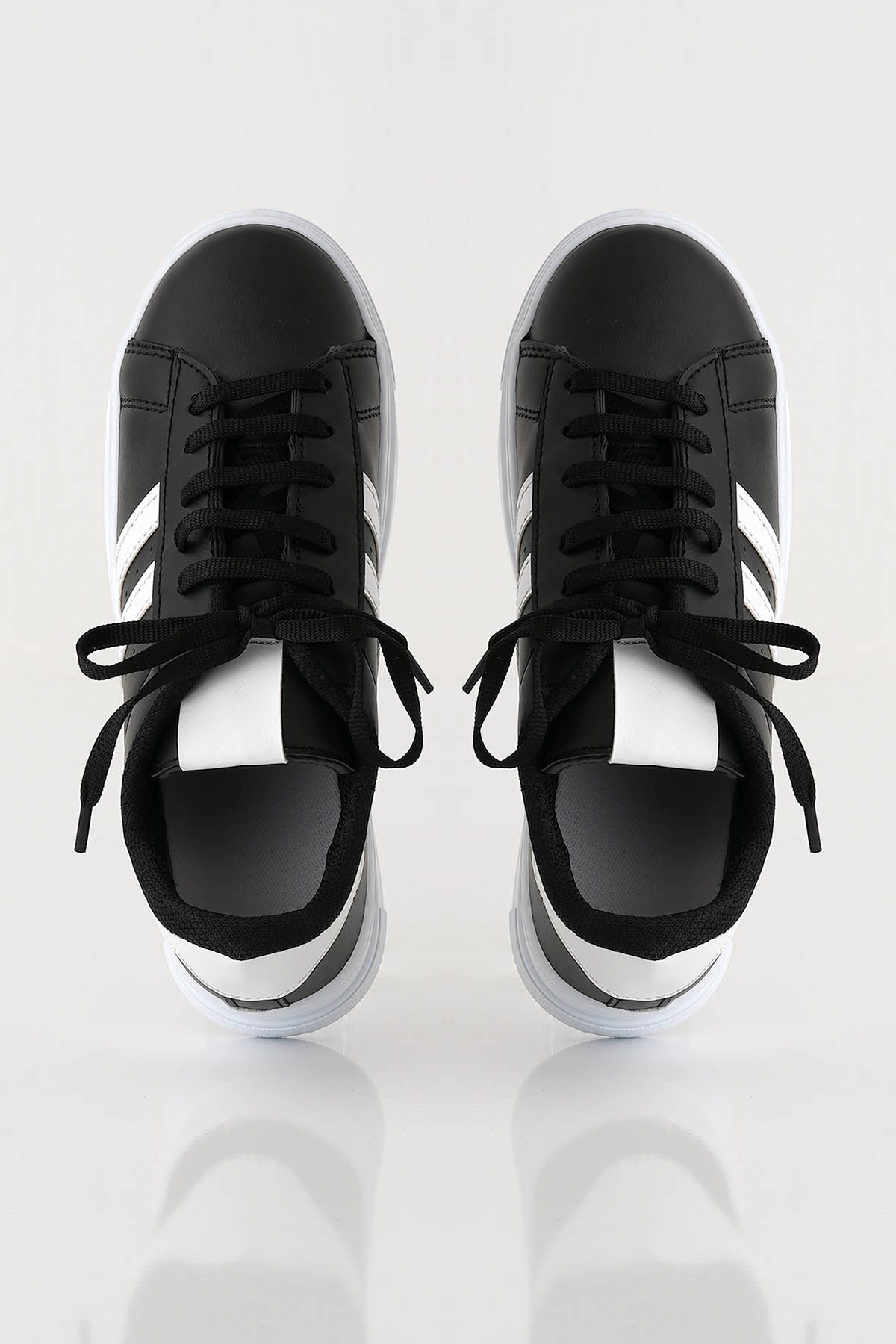 Siyah-Beyaz Çizgili Ayakkabı 7031 - 5