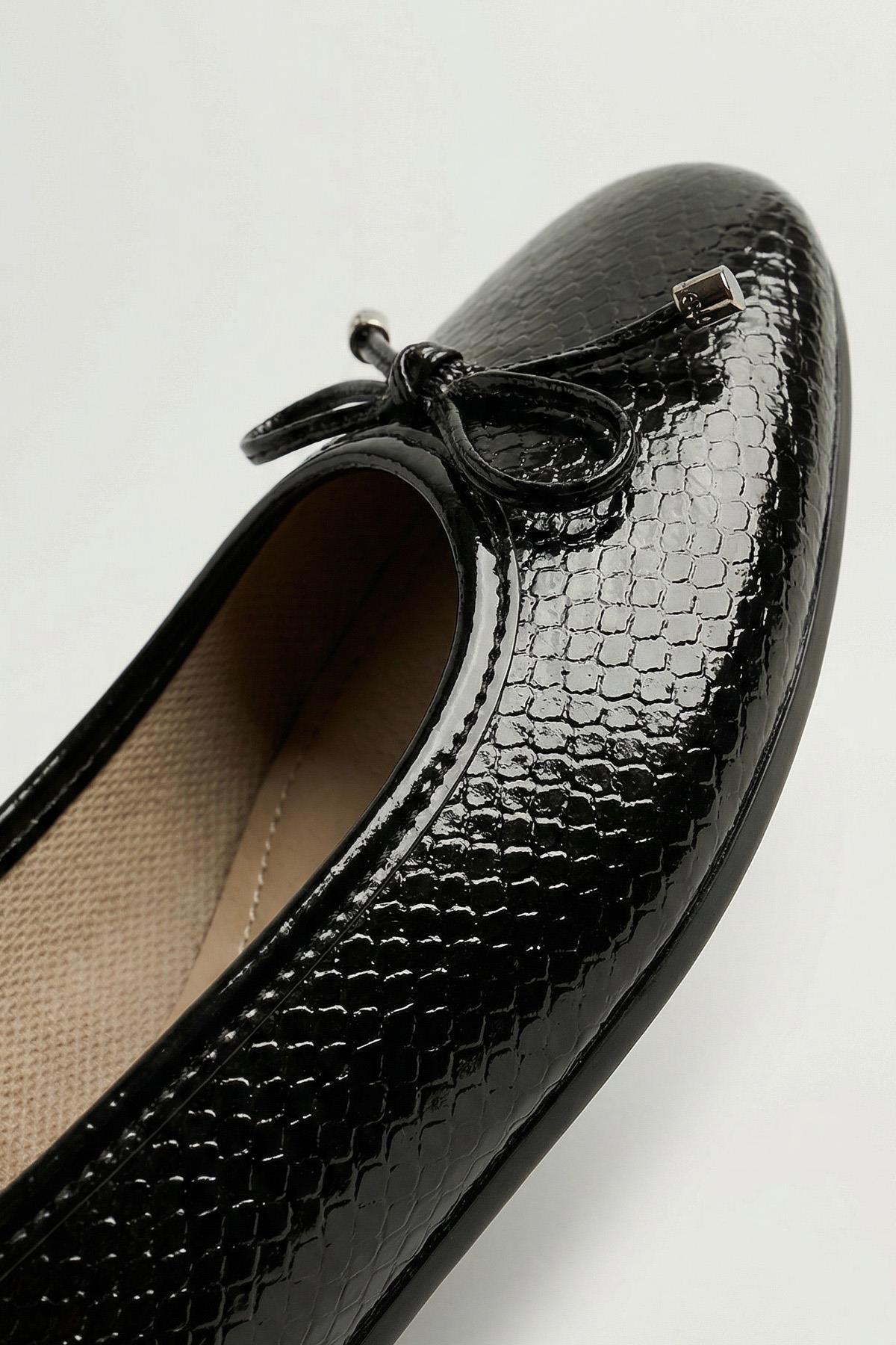 Siyah Timsah Desen Fiyonklu Babet 7037 - 1