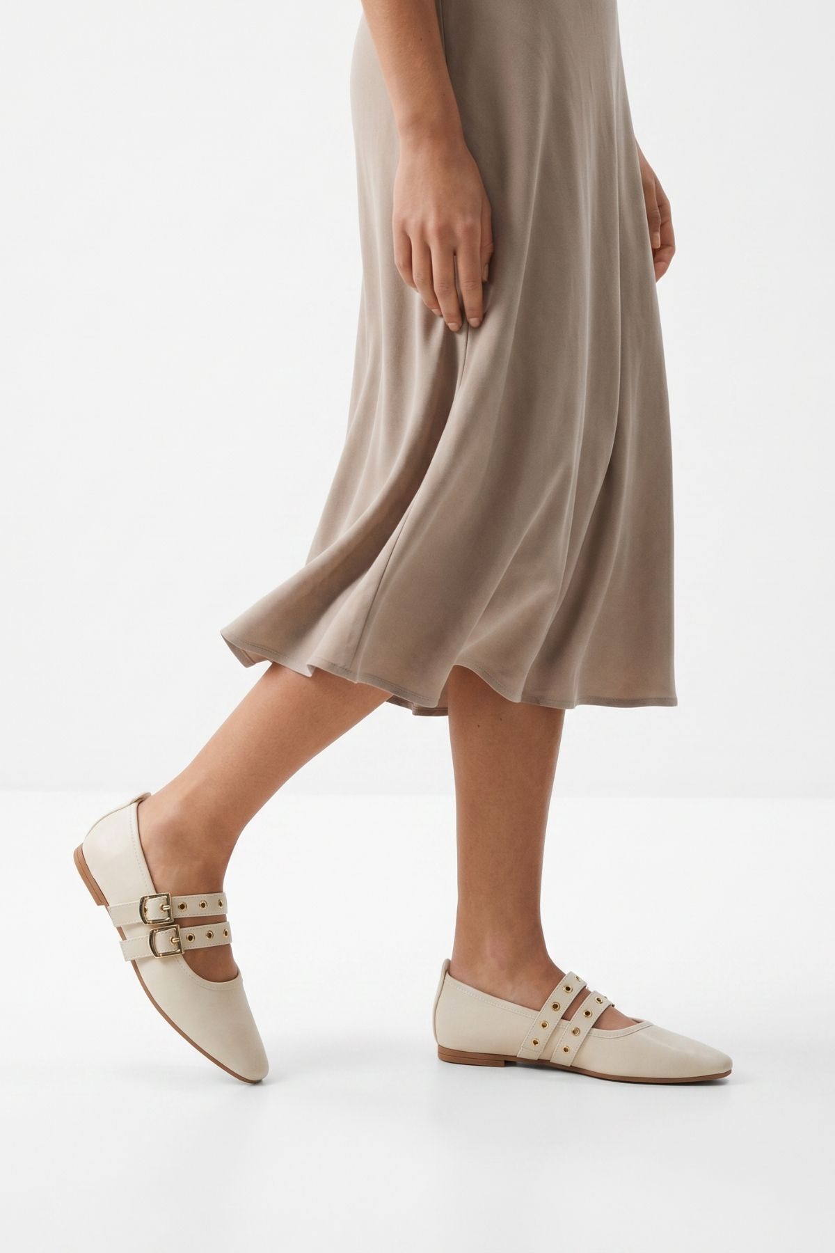 Beyaz Kemer Detay Babet 7038 - RAYS