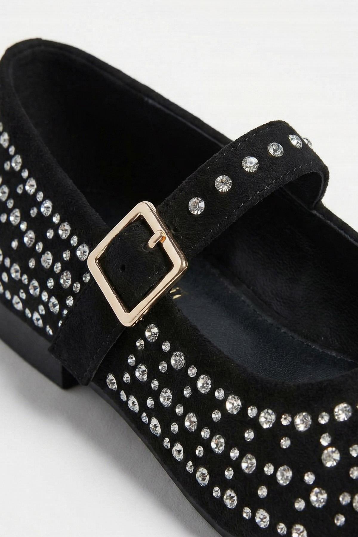 Siyah Beyaz Taşlı Babet 7040 - RAYS (1)