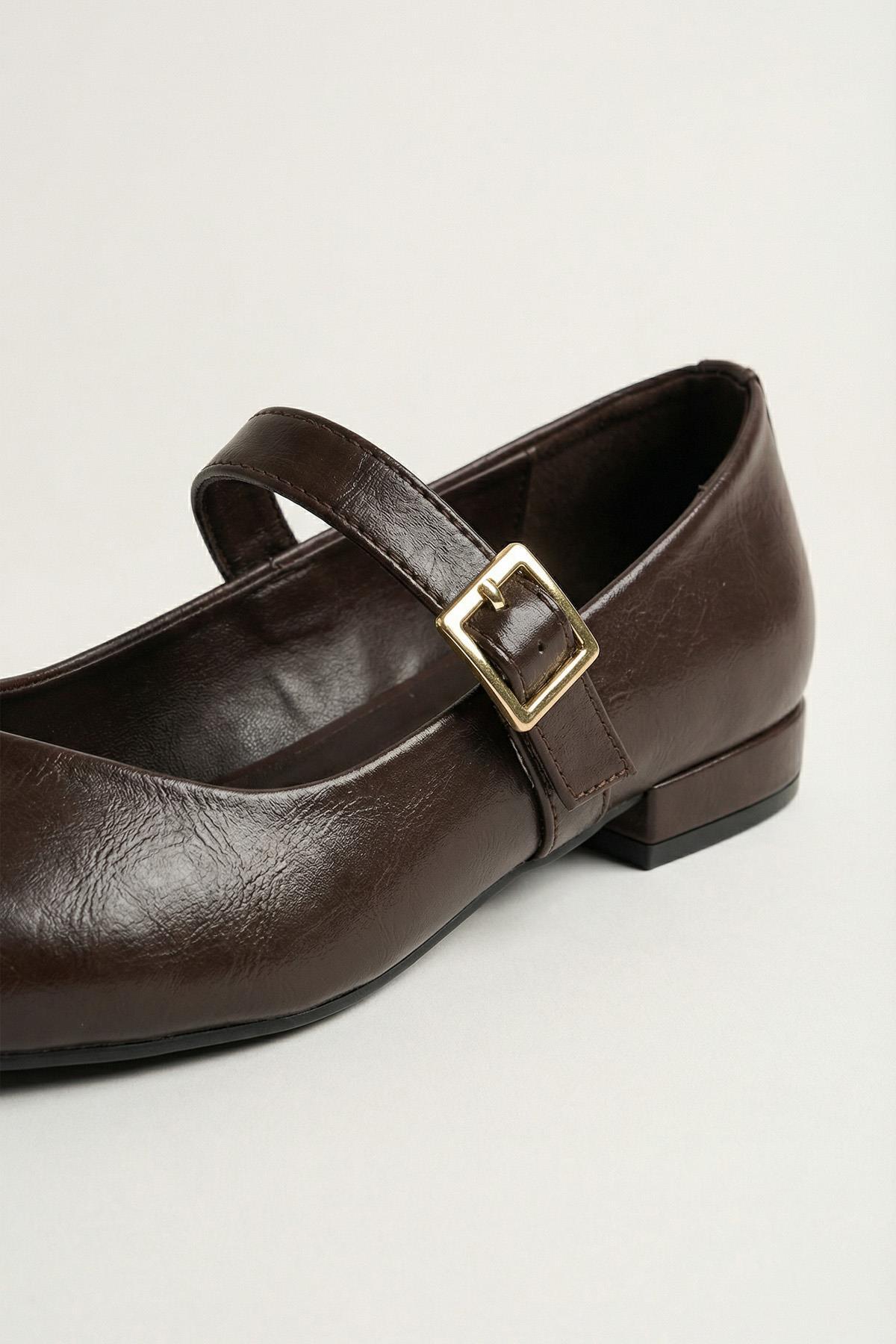 7042 Sivri Burun Babet Kahve - RAYS