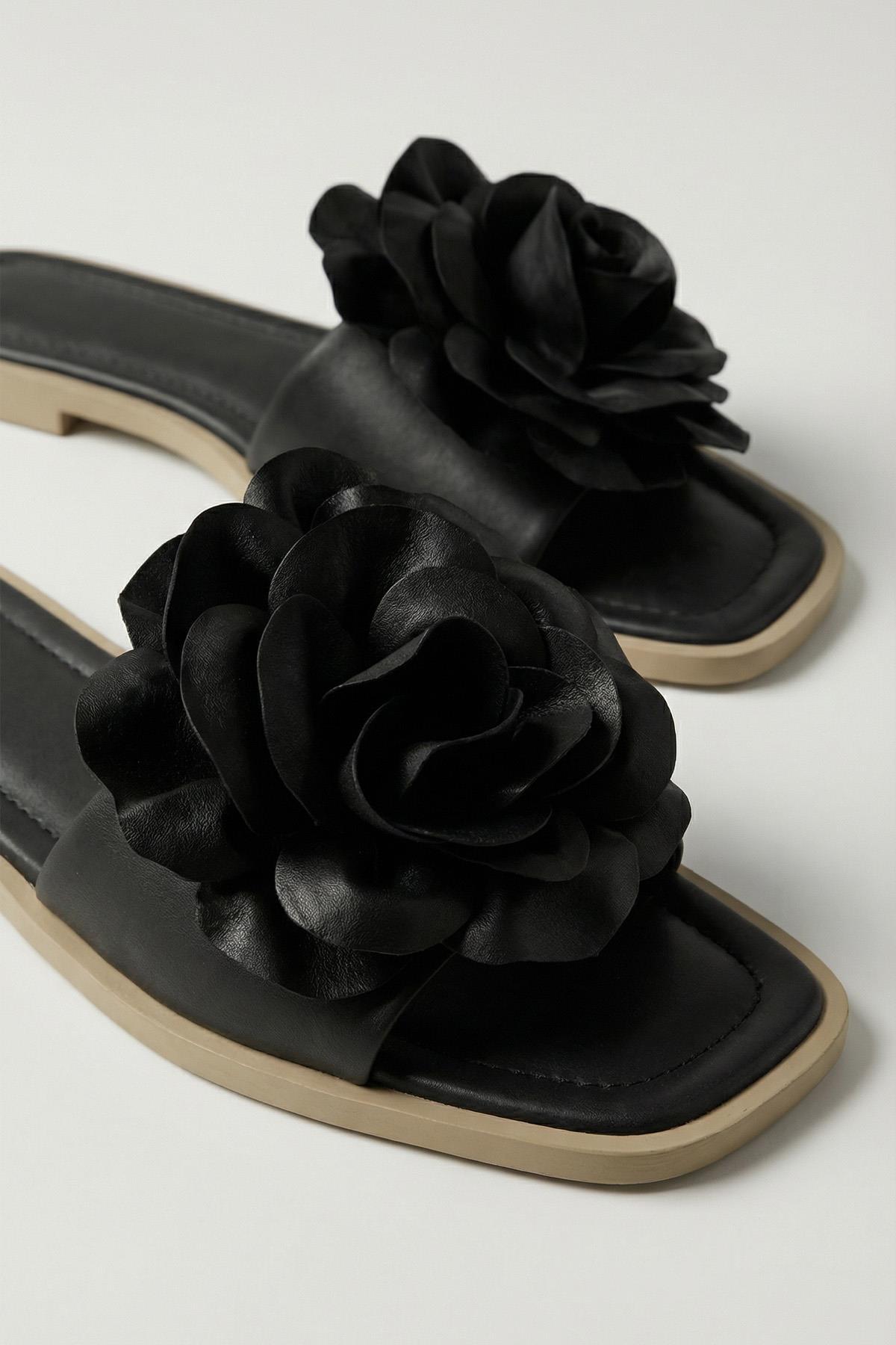 7043 Çiçek Detay Terlik Siyah - 2