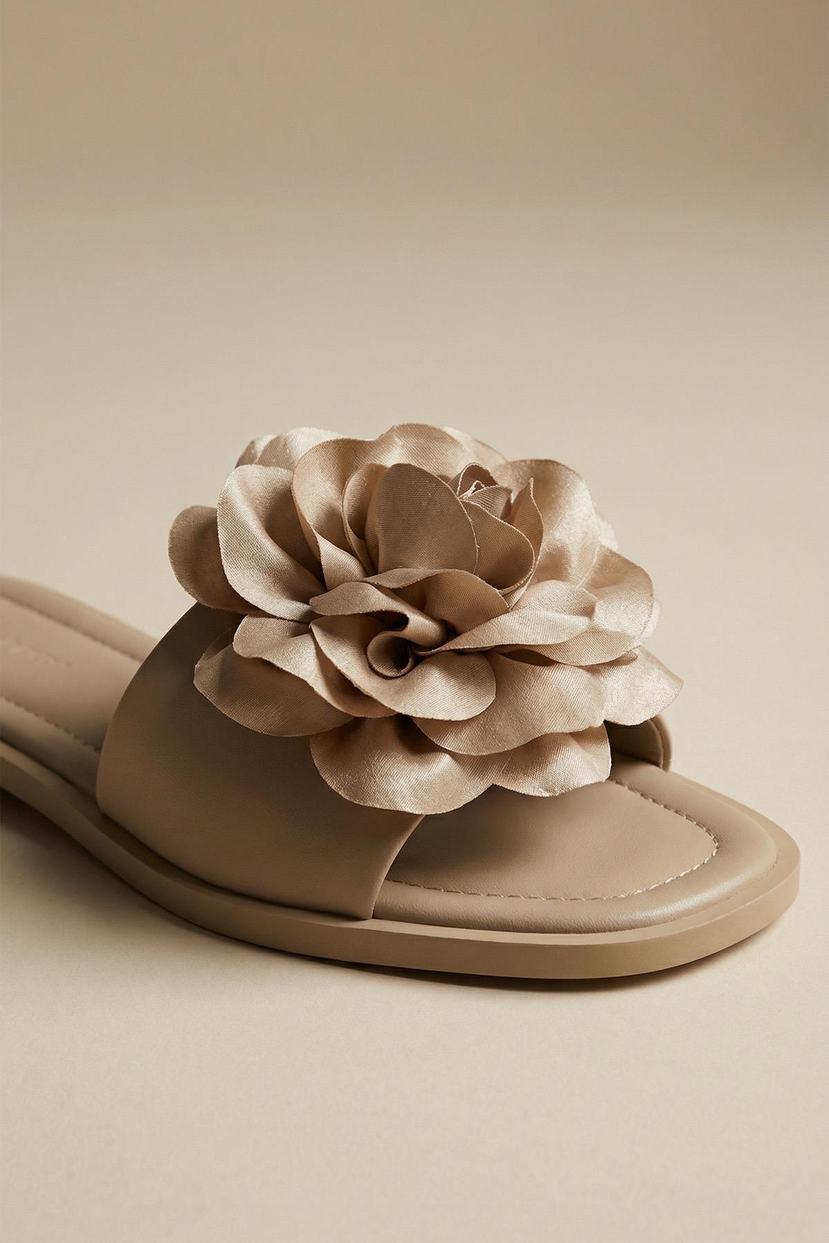 7043 Çiçek Detay Terlik Vizon - RAYS (1)