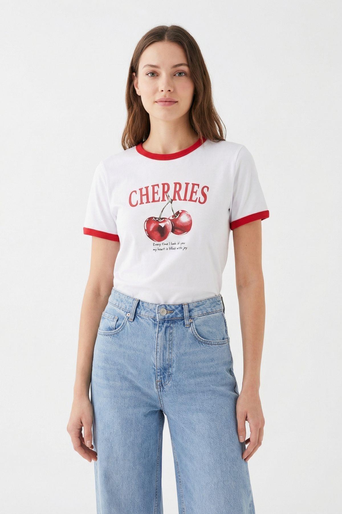 7062 Kiraz Desen Tişört Beyaz - 1