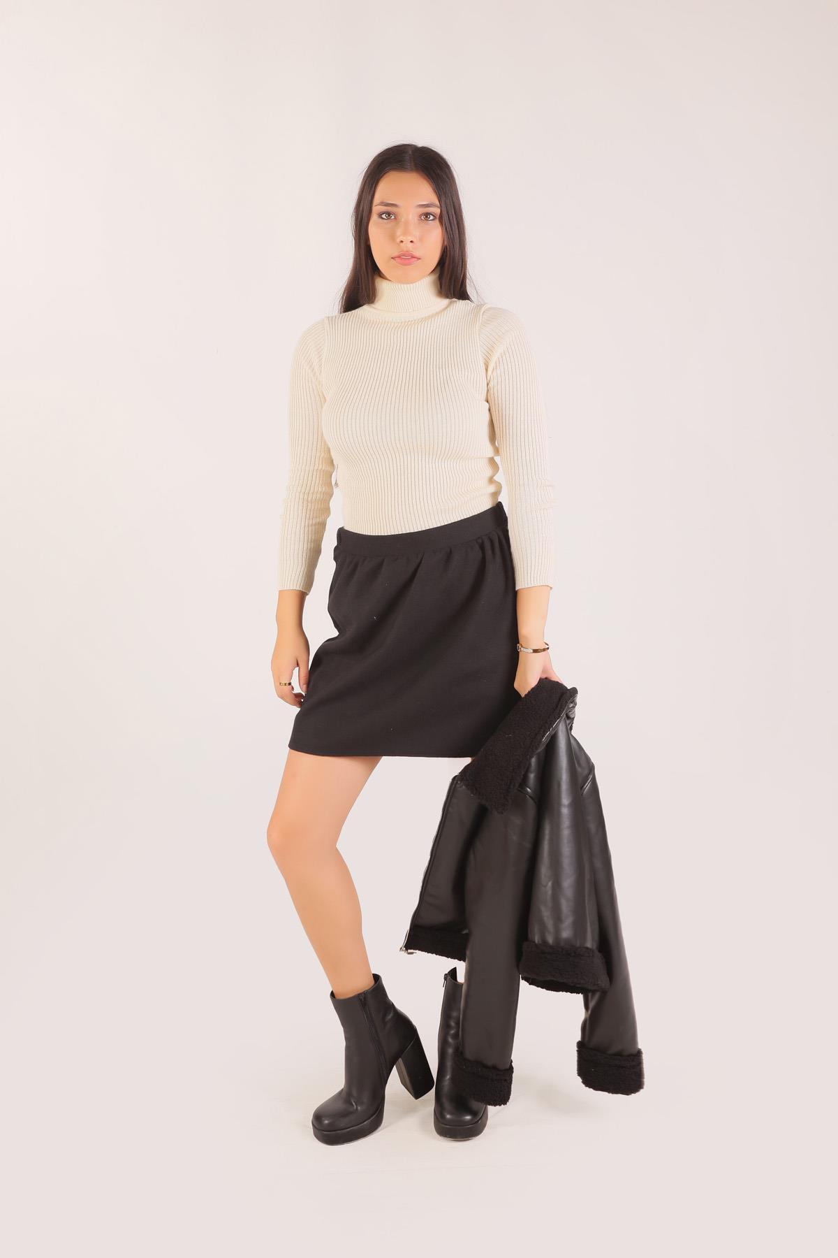Siyah Kısa Etek 7079A - 3