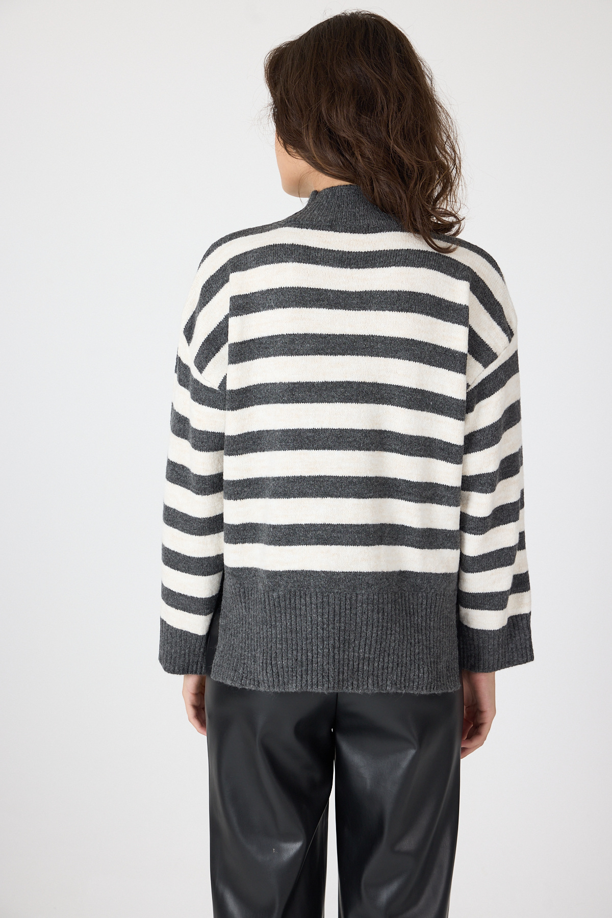 Gri Çizgili İşleme Detaylı Kazak 7090 - 5