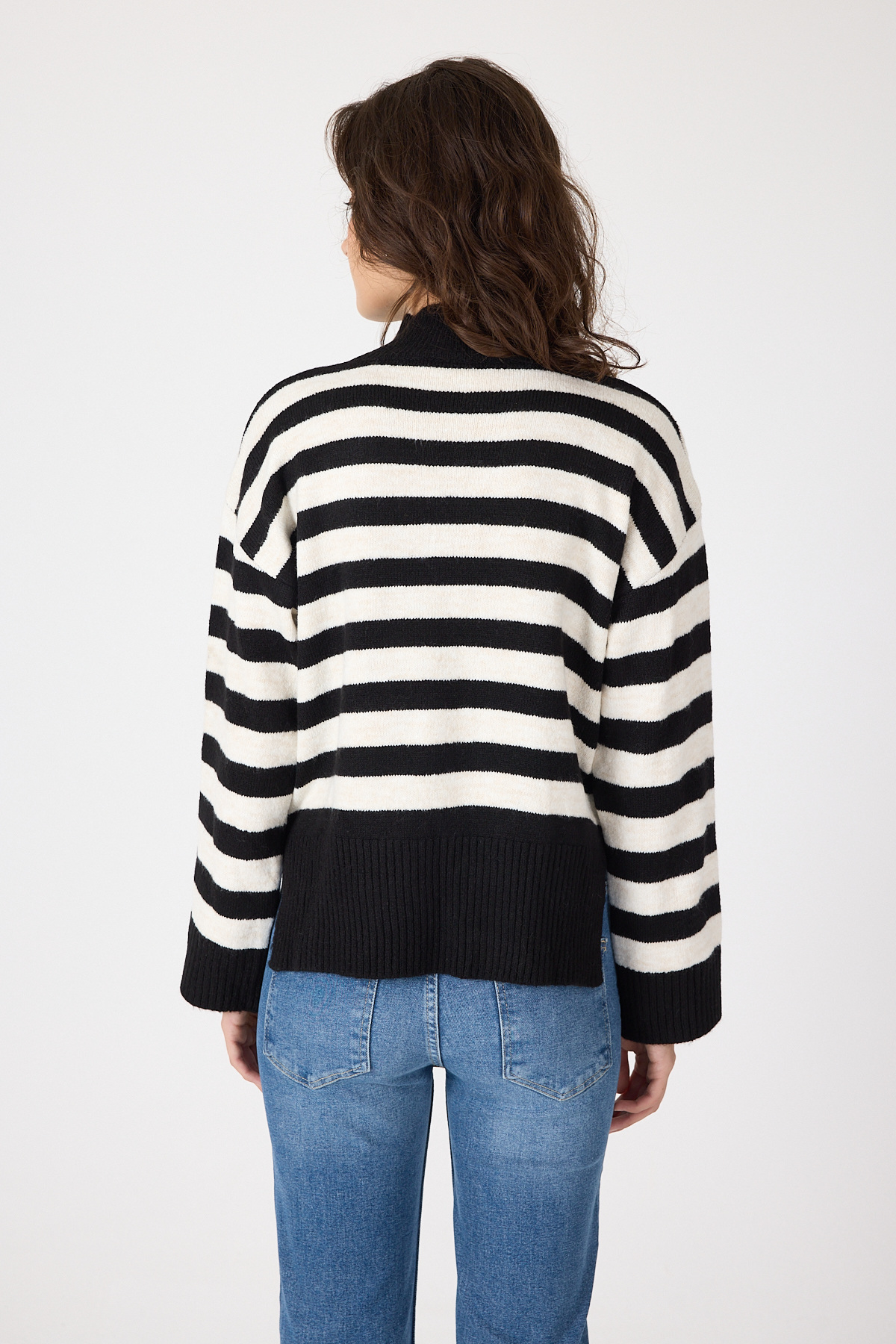 Siyah Çizgili İşleme Detaylı Kazak 7090 - 5