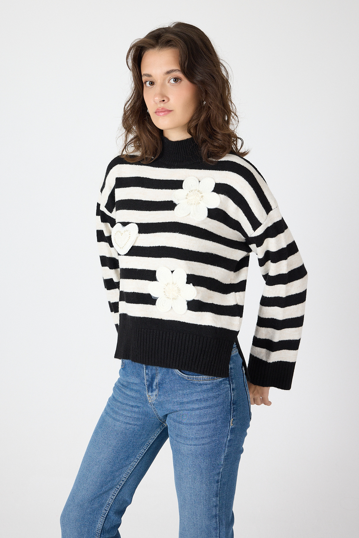 Siyah Çizgili İşleme Detaylı Kazak 7090 - 7