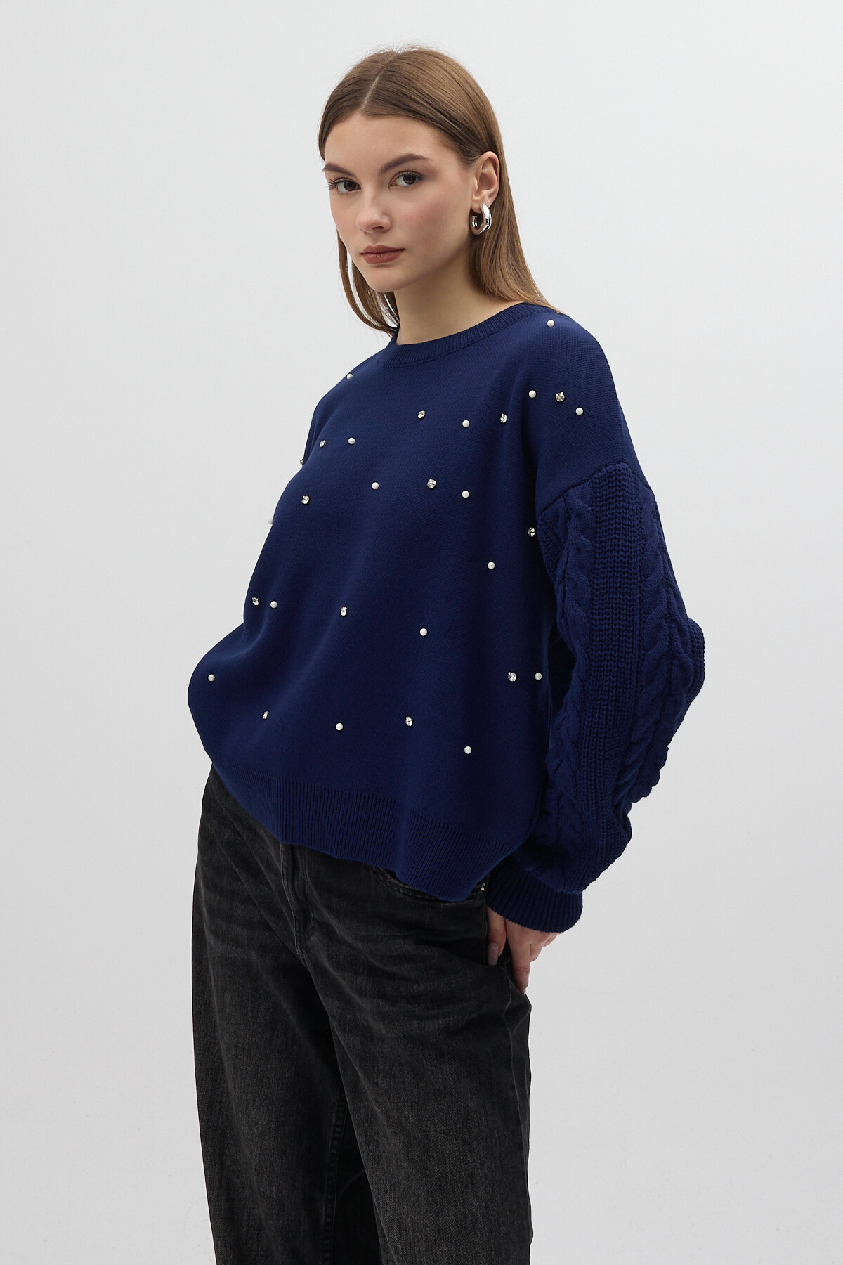 Lacivert İnci ve Taş Detaylı Örgü Kollu Bisiklet Yaka Kadın Kazak 7115 - 2