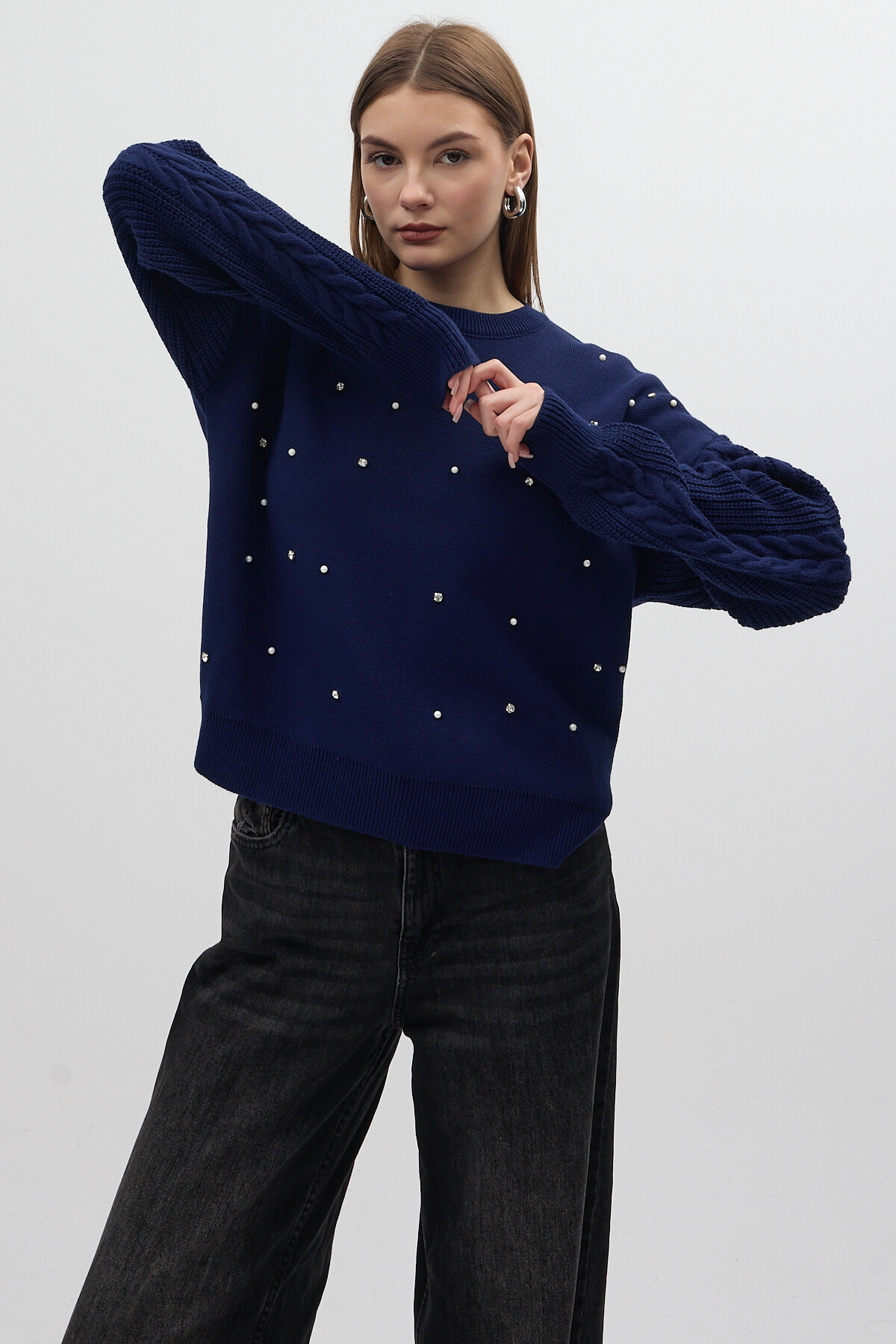 Lacivert İnci ve Taş Detaylı Örgü Kollu Bisiklet Yaka Kadın Kazak 7115 - 5