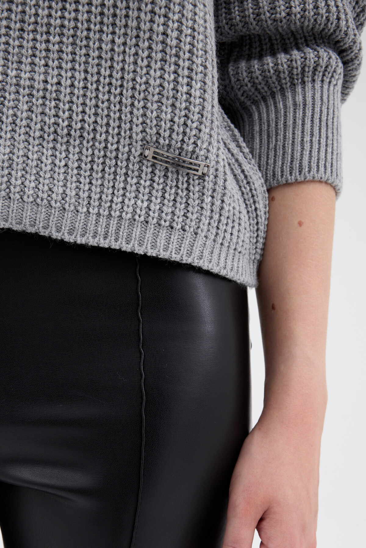 Gri Yarım Fermuarlı Crop Triko Kadın Kazak 7135 - 4