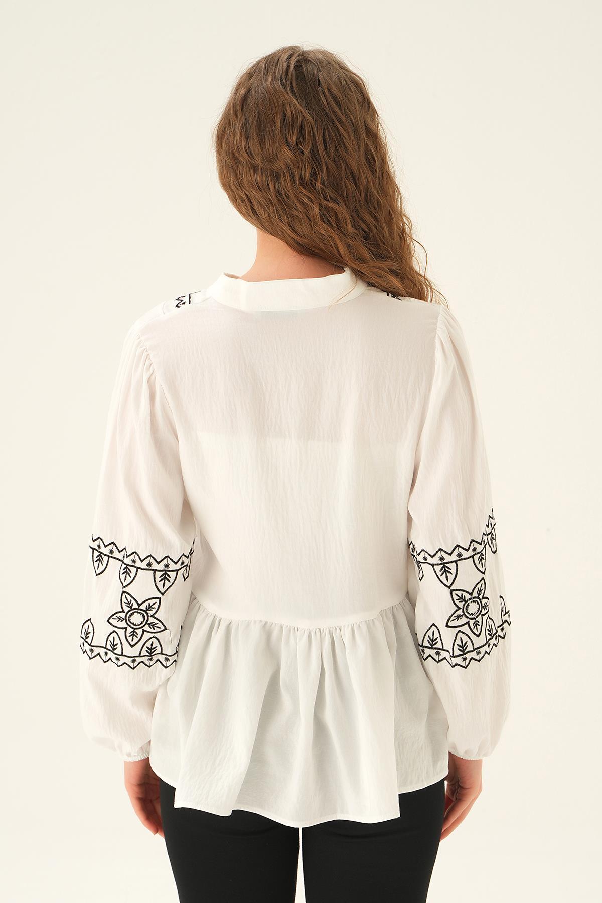 Beyaz Nakış Detay Bluz 71484 - 4