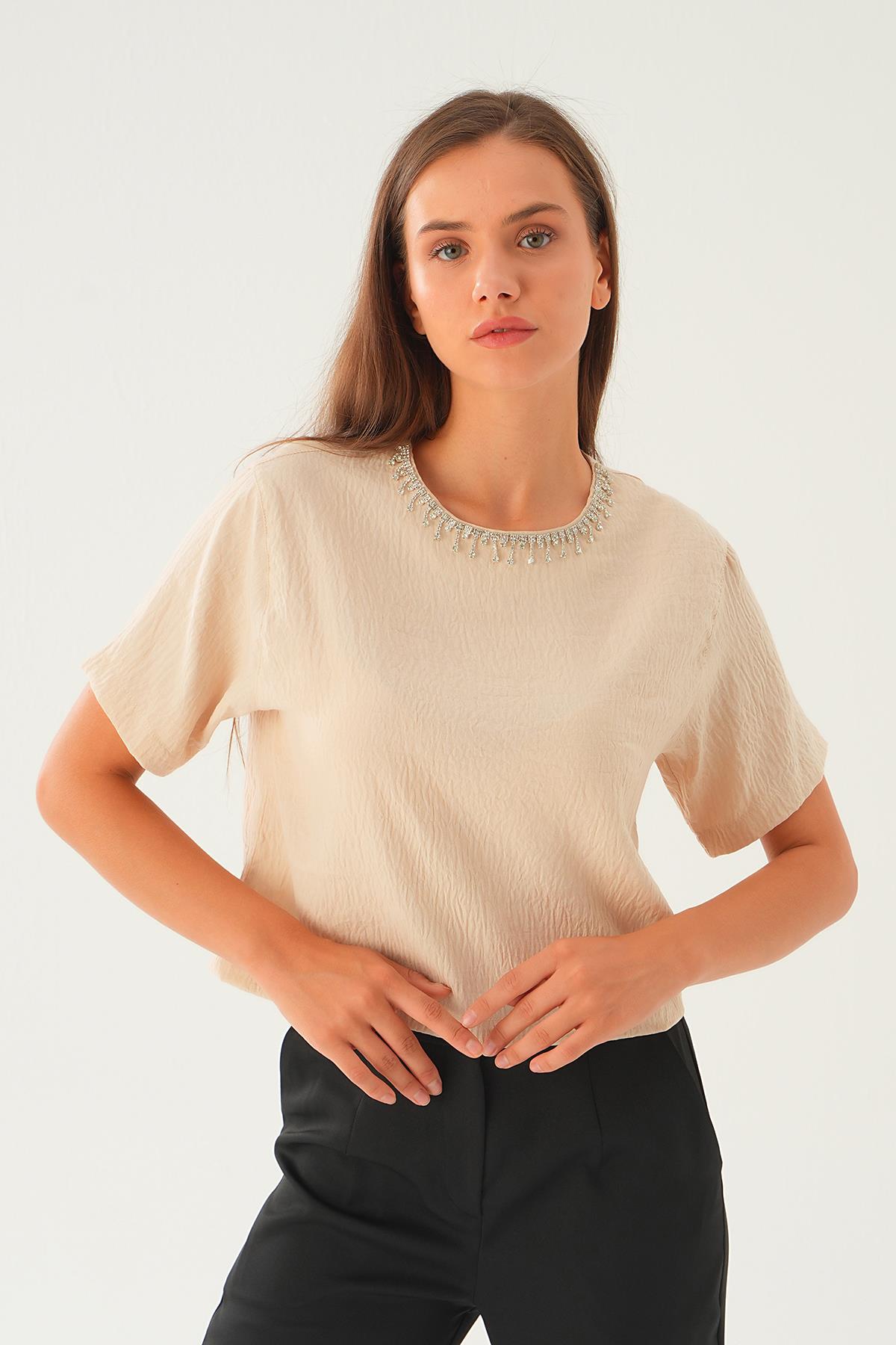 71509 Taş Detay Tişört Taş 