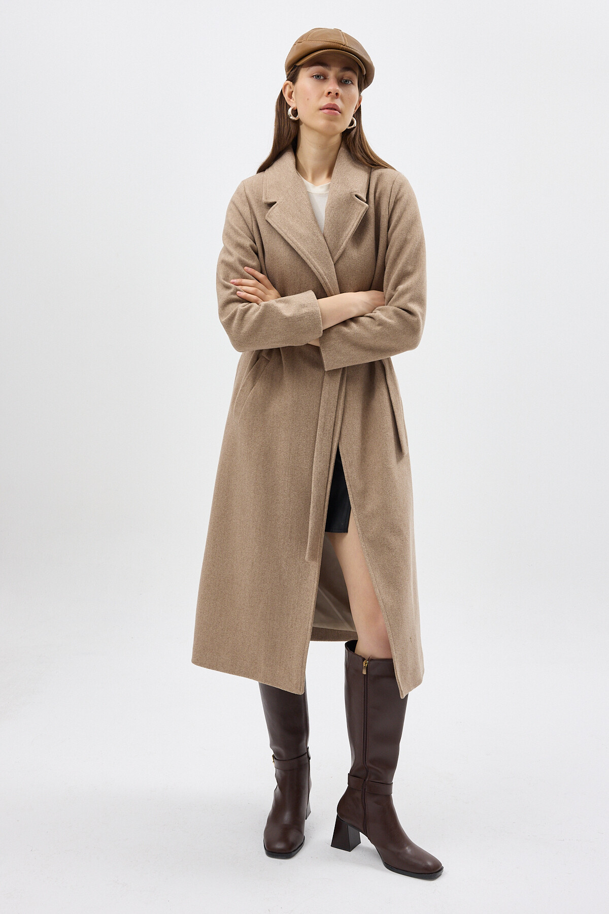 Bej Kuşaklı Uzun Astarlı Şal Yaka Kadın Kaban 7242A - 7