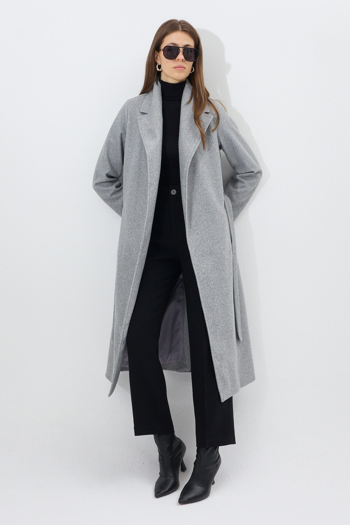 Gri Kuşaklı Uzun Astarlı Kadın Kaban 7242A - 3