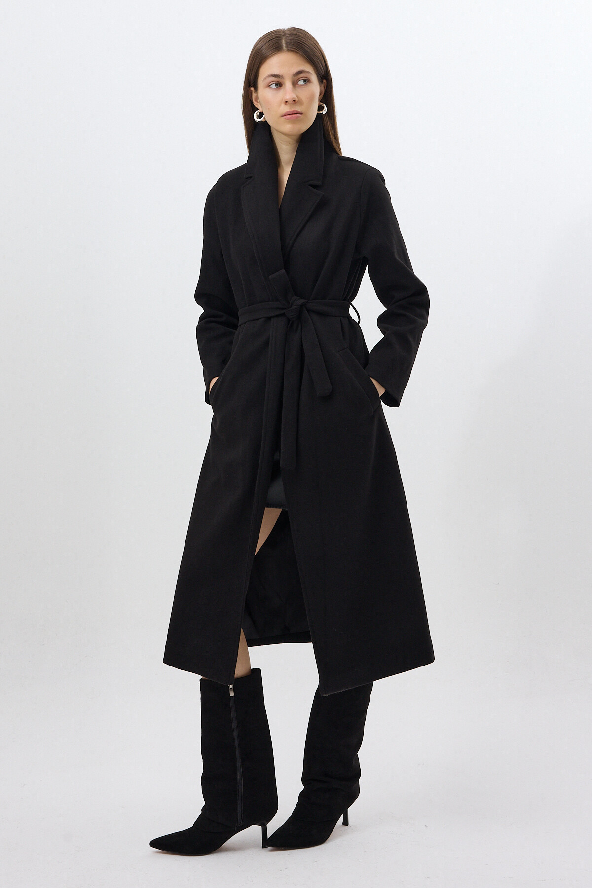 Siyah Kuşaklı Uzun Astarlı Kadın Kaban 7242A - RAYS