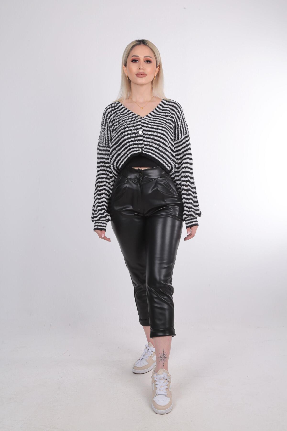 Siyah Pile Detay Deri Pantolon 7276A - 3