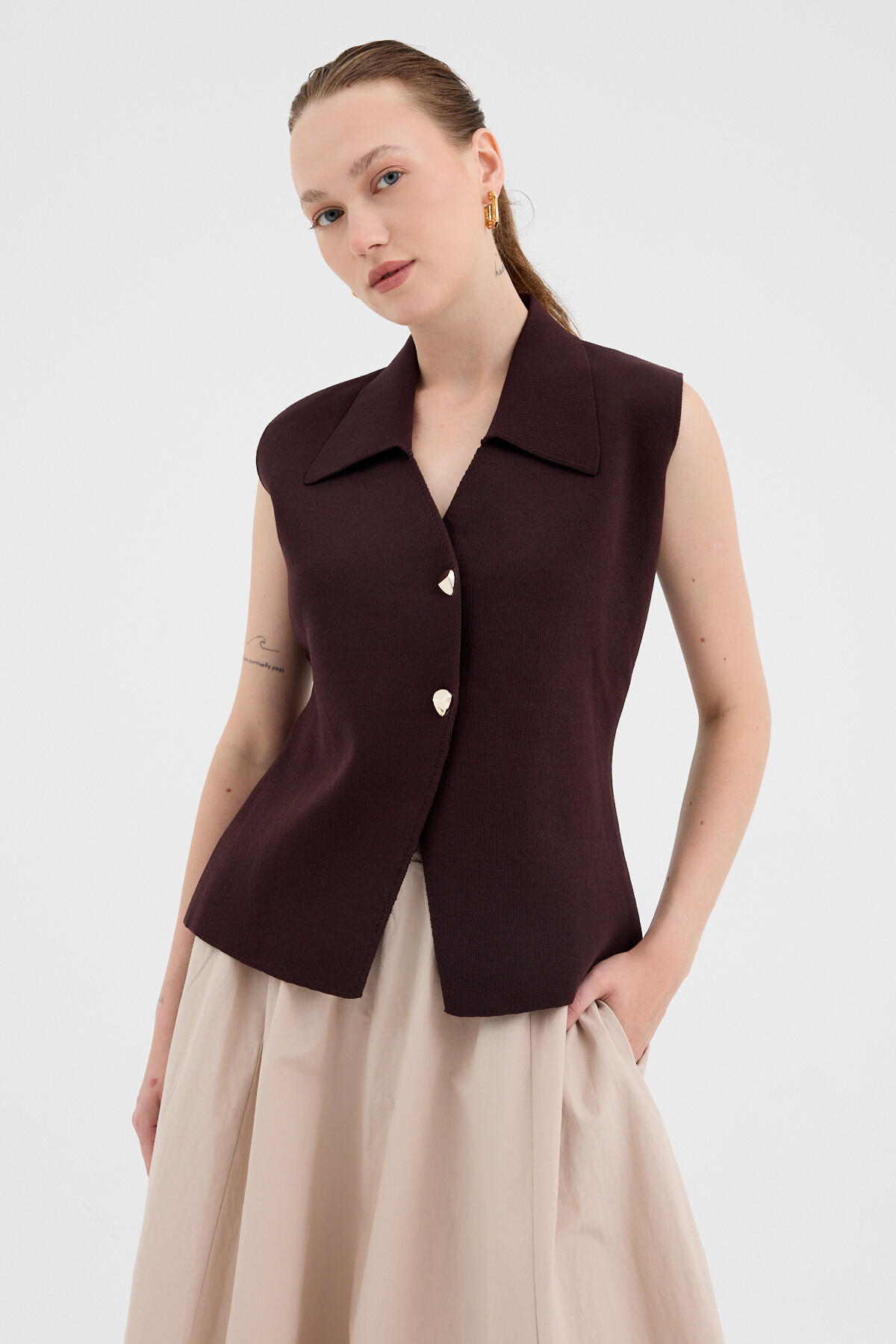 Kahve Yaka Detaylı Düğmeli Triko Kadın Yelek 7355 - RAYS