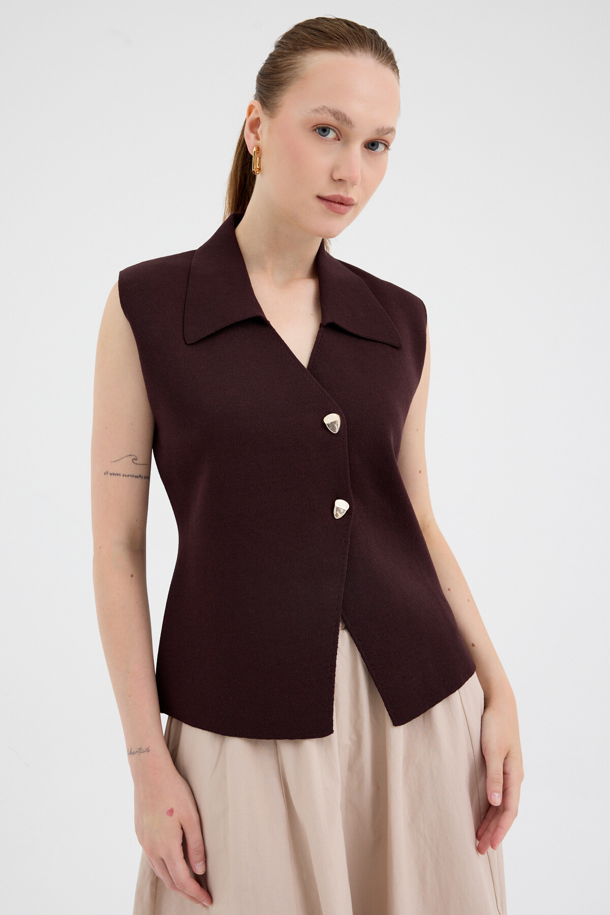 Kahve Yaka Detaylı Düğmeli Triko Kadın Yelek 7355 - RAYS