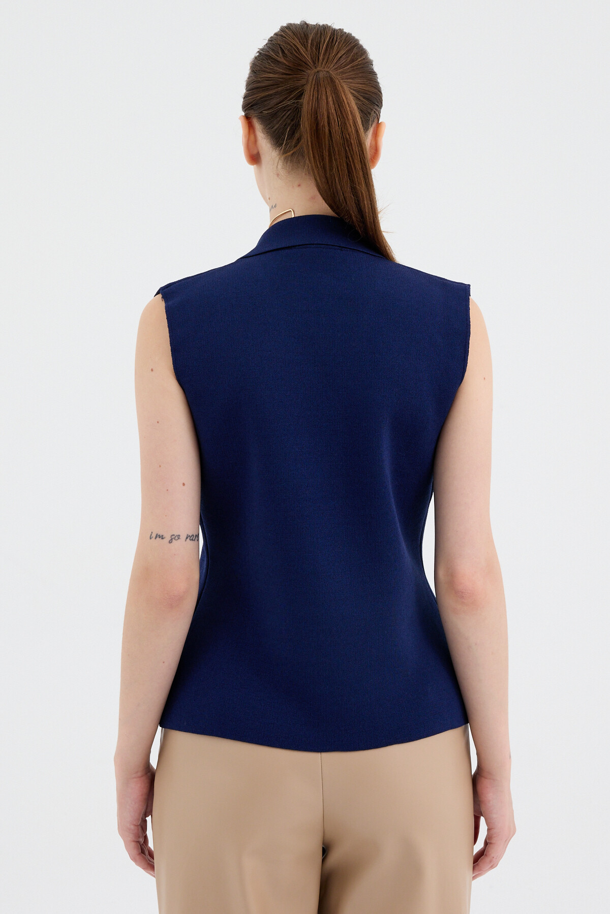 Laci Yaka Detaylı Düğmeli Triko Kadın Yelek 7355 - 5