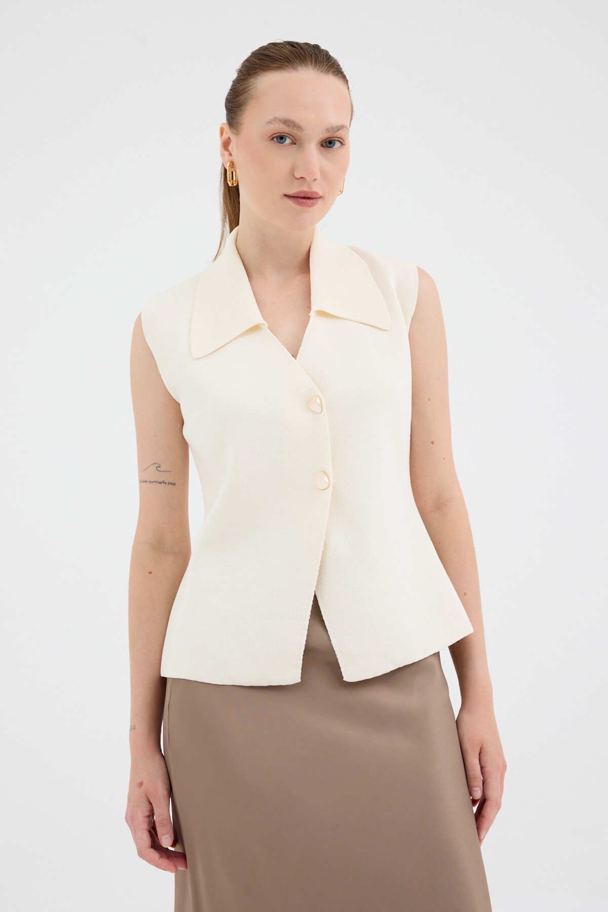 Natural Yaka Detaylı Düğmeli Triko Kadın Yelek 7355 - 1
