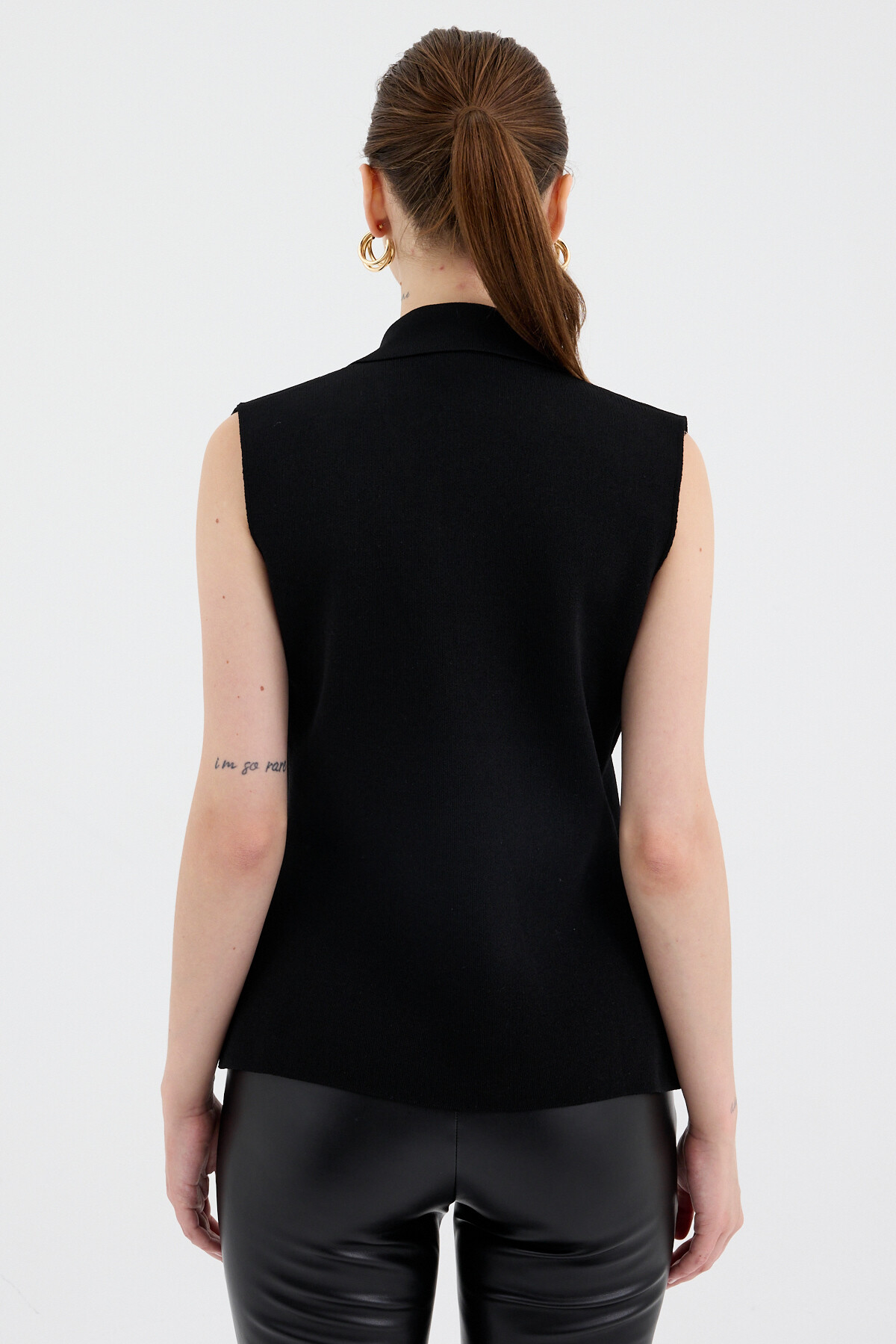 Siyah Yaka Detaylı Düğmeli Triko Kadın Yelek 7355 - 5