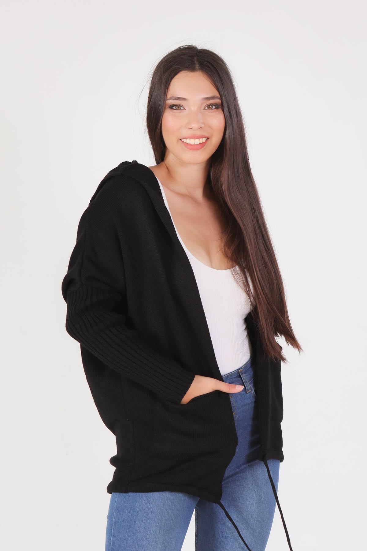 Siyah Eteği Bağcık Detaylı Hırka 7586 - 3