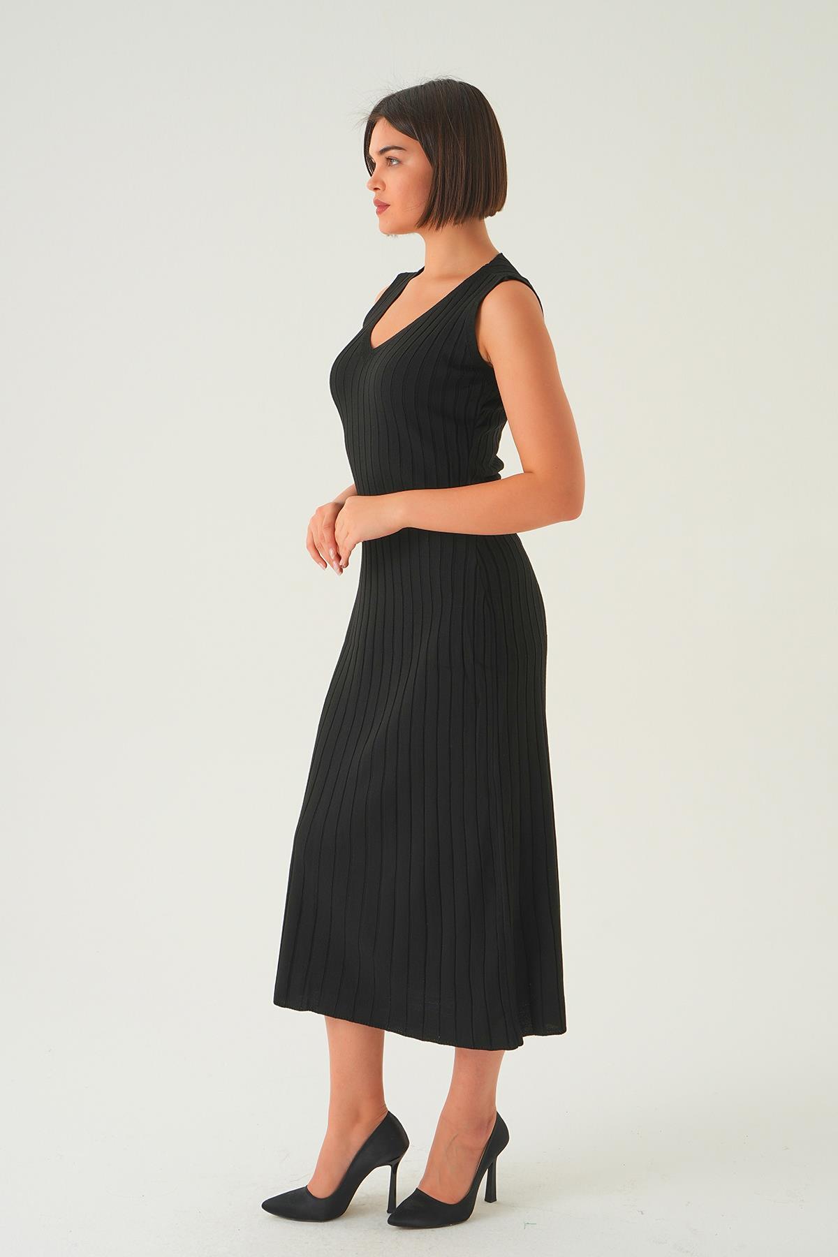 Siyah Askılı V Yaka Triko Elbise 77437 - 2