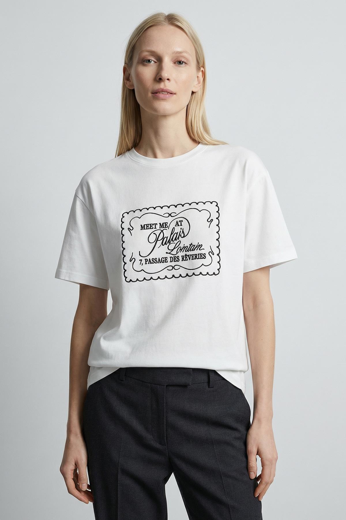 Ekru Nakışlı Tişört 7849 