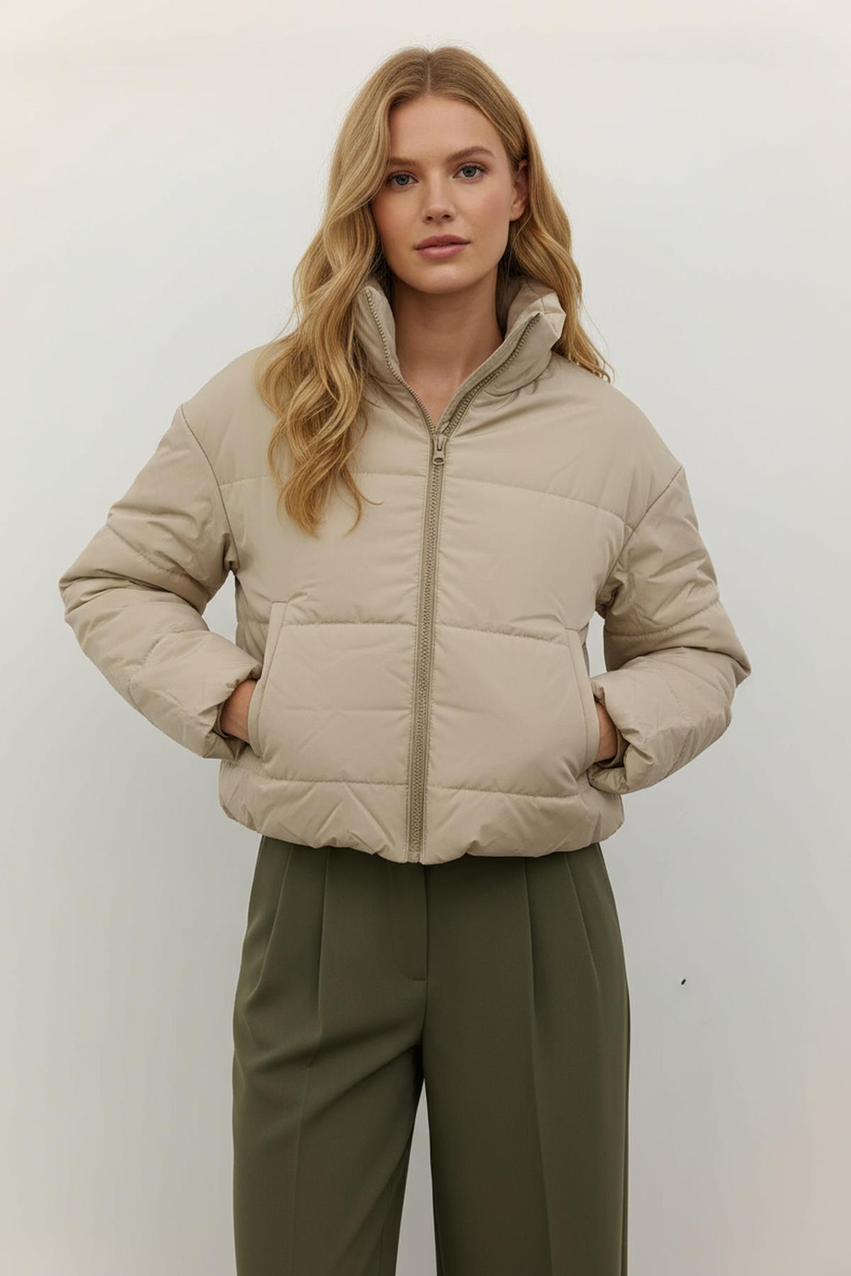 8000 Fermuarlı Cepli Kısa Mont Bej - RAYS