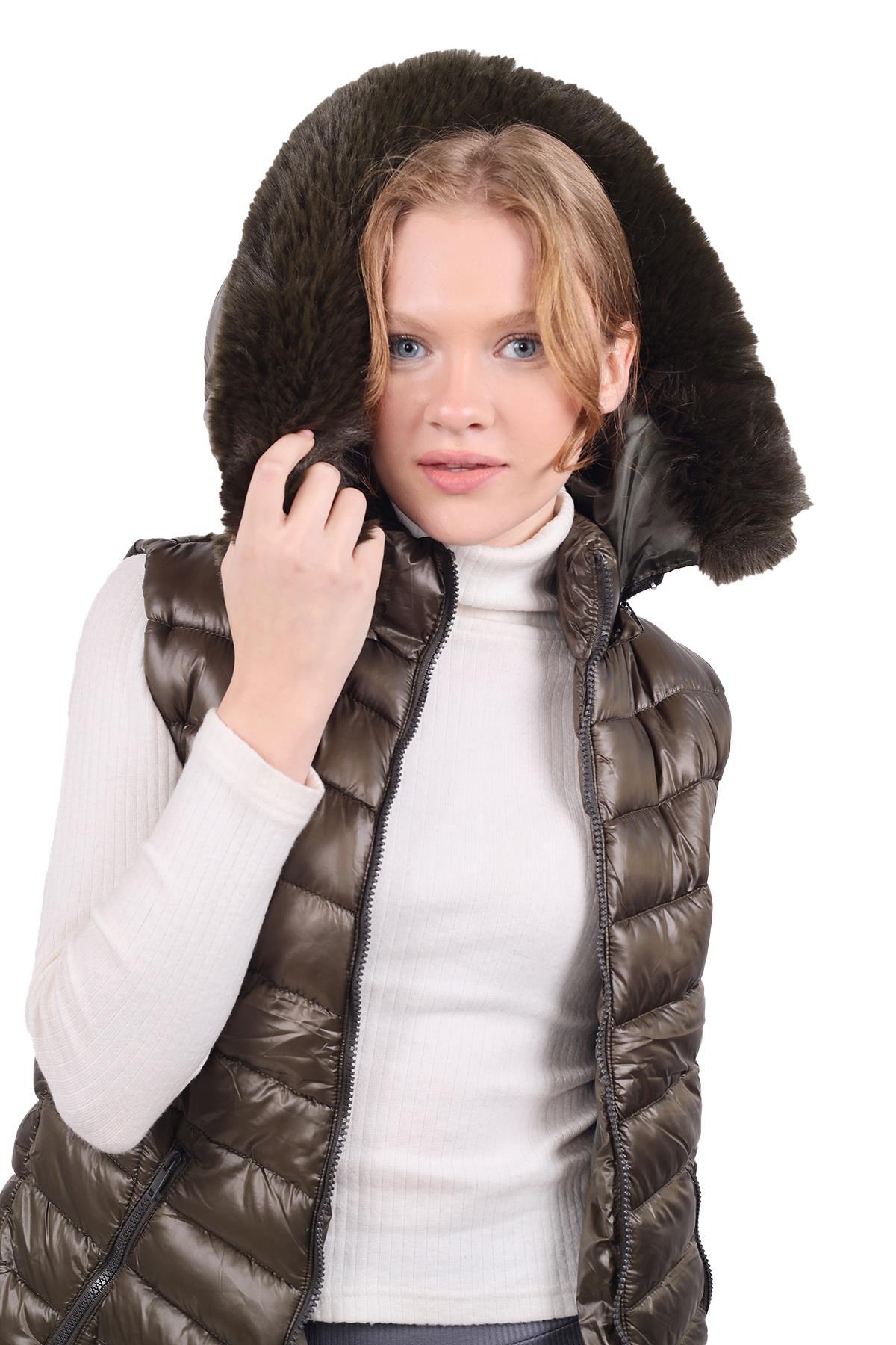 Haki Kapüşonlu Uzun Şişme Yelek 8000 - 7