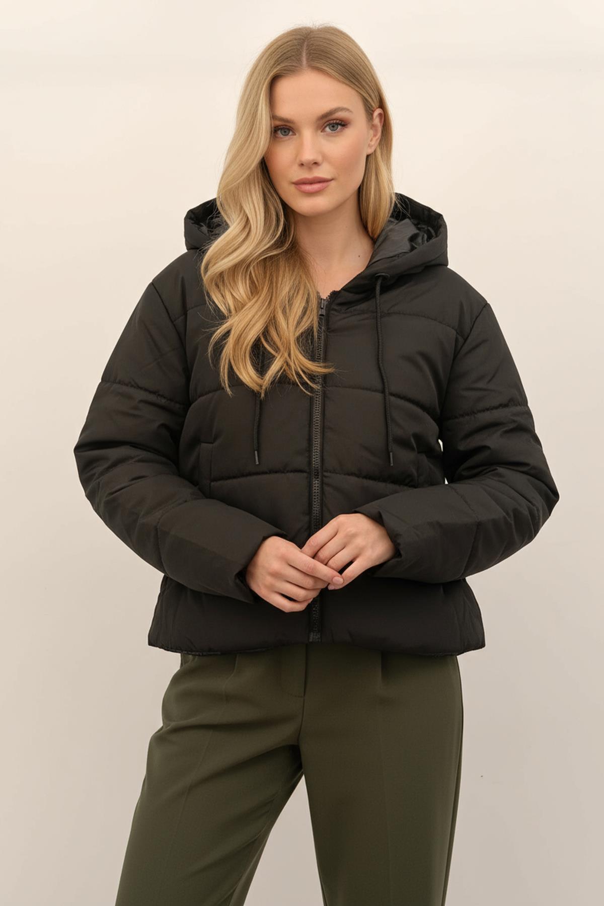 8020 Kapşonlu Kısa Mont Siyah - 1