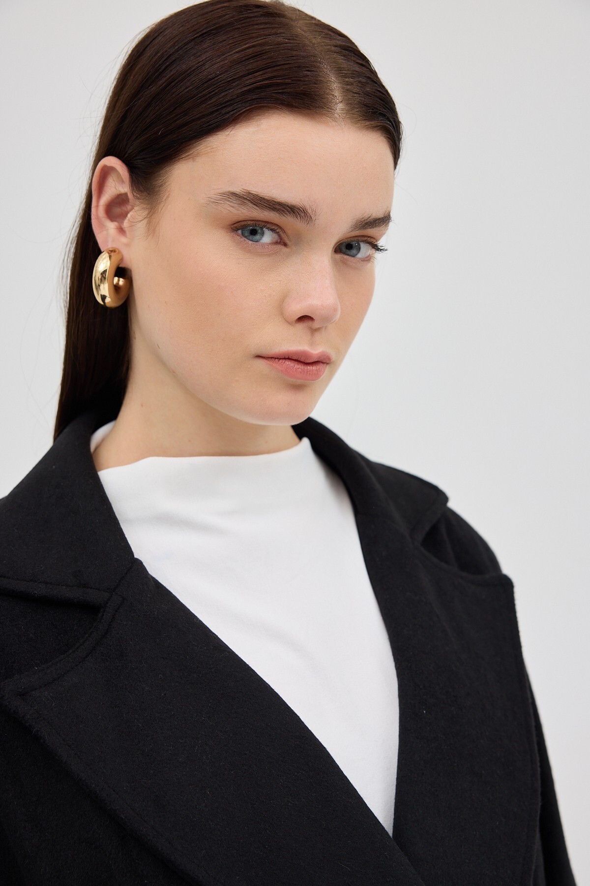 Siyah Kruvaze Yaka Çift Düğmeli Kaşe Kadın Ceket 8069A - 8