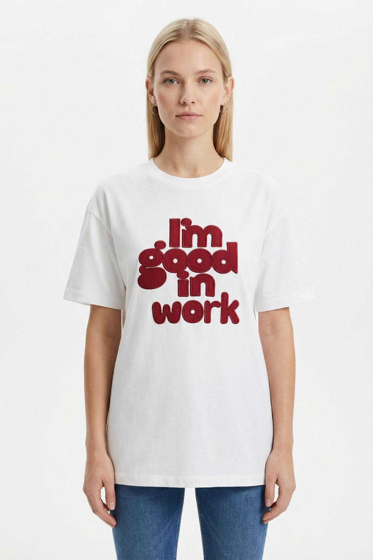 8106 Yazı Nakışlı Tişört Beyaz - 1