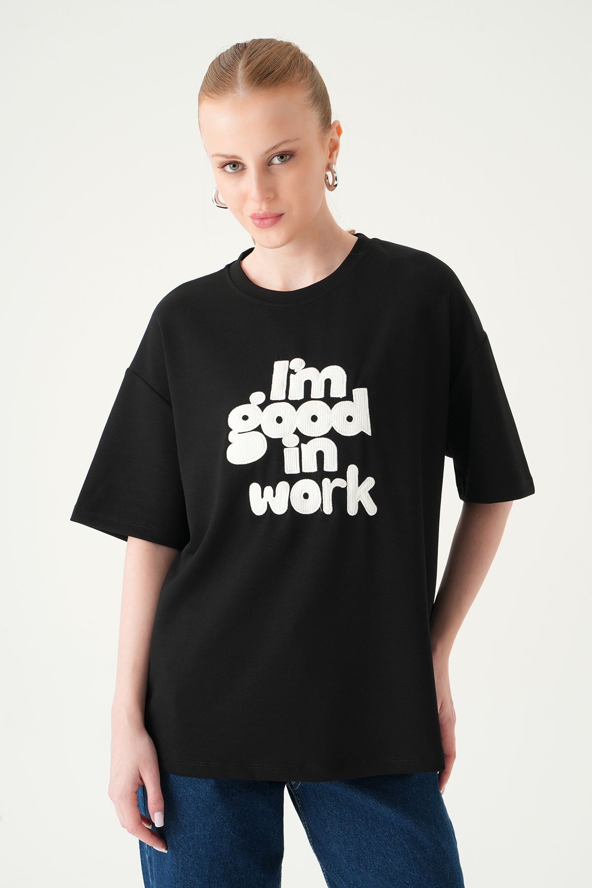 Siyah Yazı Nakışlı Tişört 8106 - RAYS