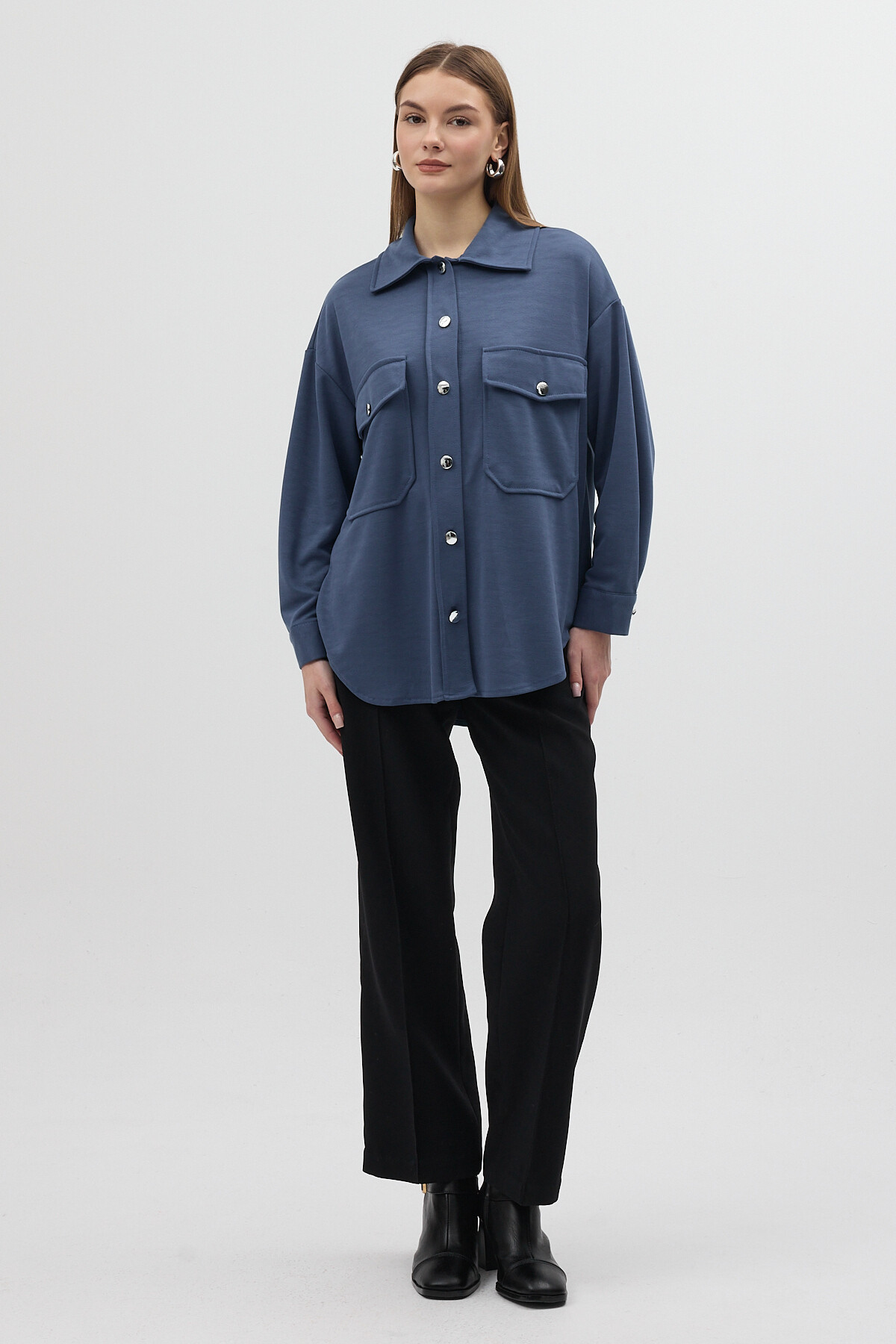 İndigo Büyük Cepli Ceket Yaka Uzun Kollu Kadın Gömlek 8108A - RAYS