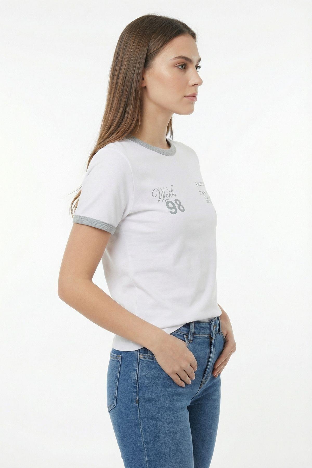 8109 Yazı Baskılı Yaka Detay Tişört Gri - RAYS (1)