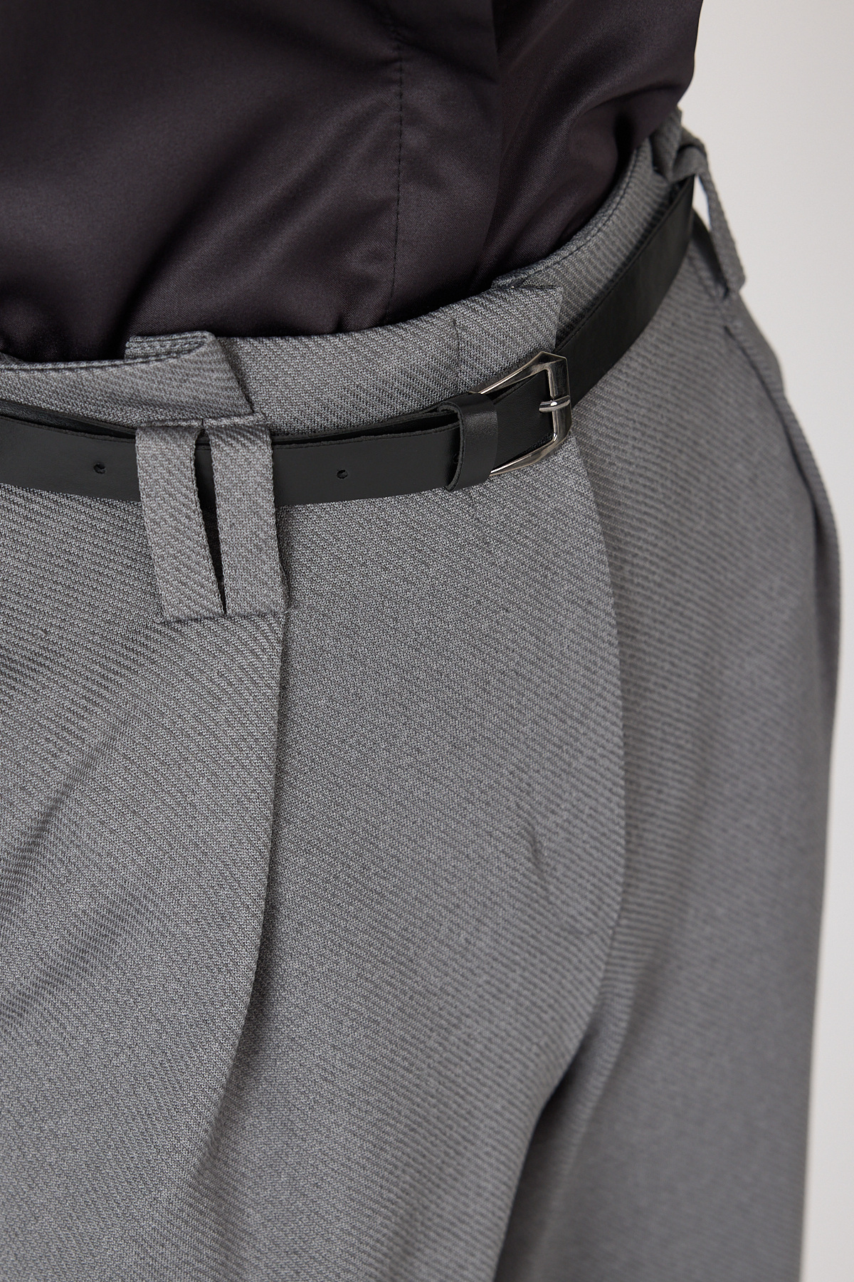 Antrasit Pileli Kemerli Kadın Kumaş Pantolon 8119A - 4