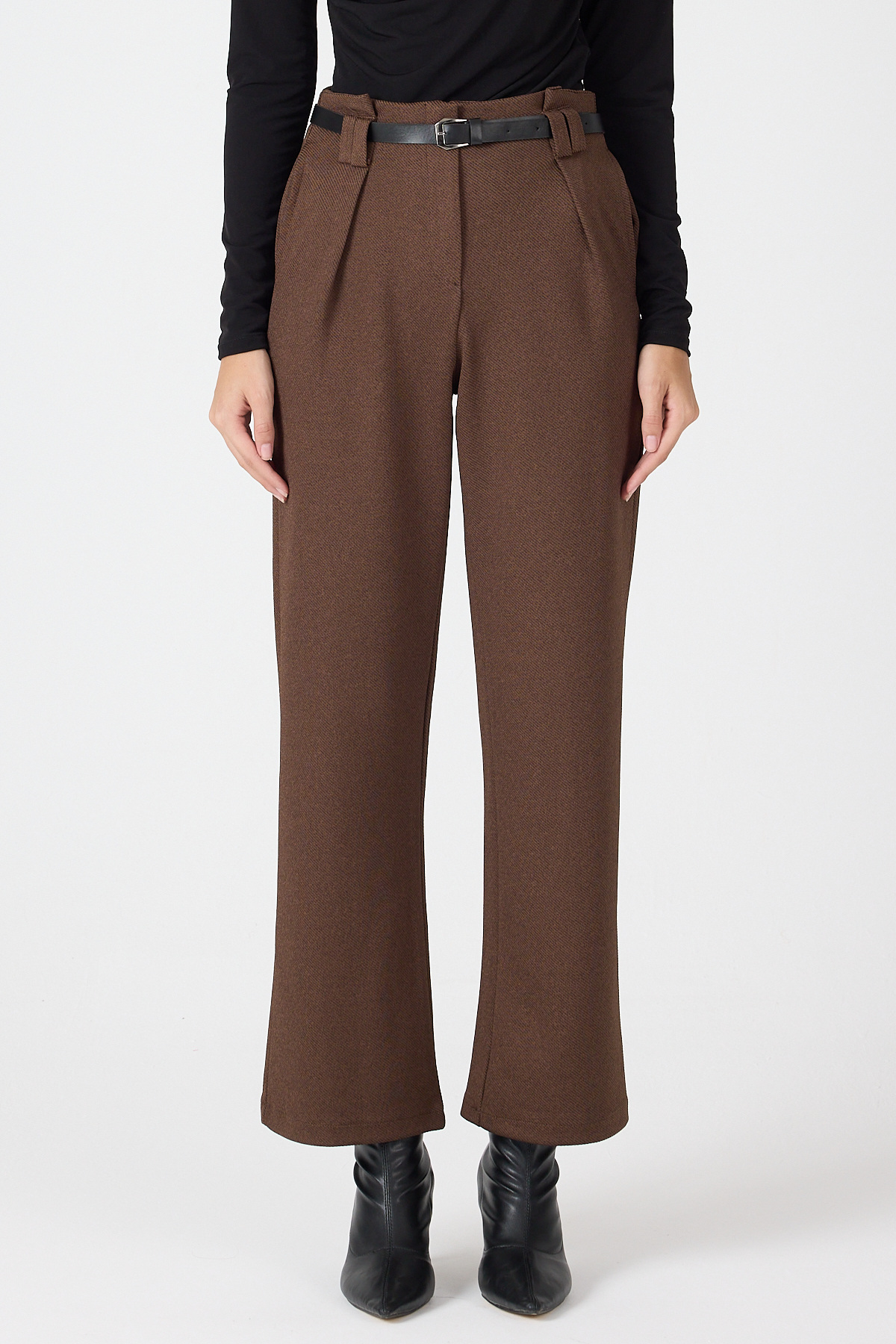 Kahve Pileli Kemerli Kadın Kumaş Pantolon 8119A - 3