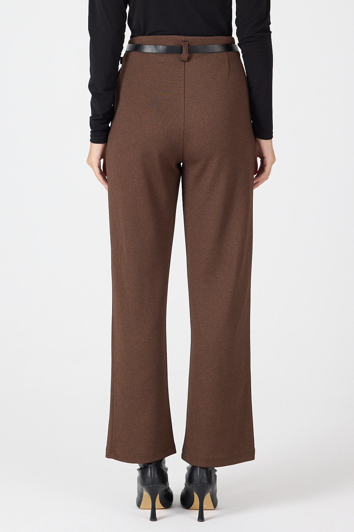 Kahve Pileli Kemerli Kadın Kumaş Pantolon 8119A - 5