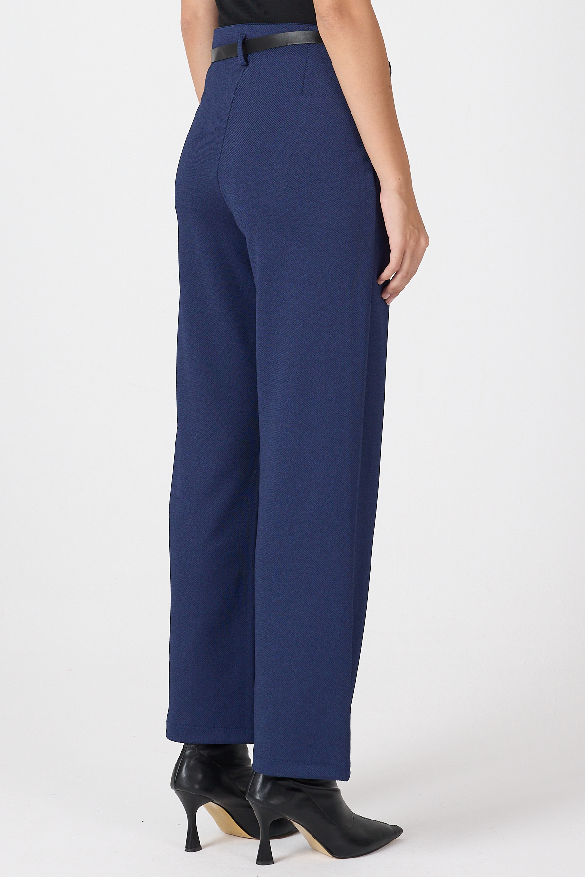 Laci Pileli Kemerli Kadın Kumaş Pantolon 8119A - 5