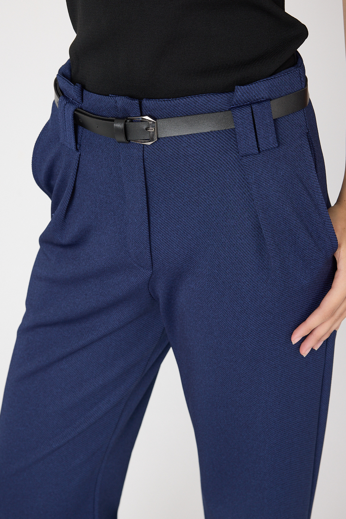 Laci Pileli Kemerli Kadın Kumaş Pantolon 8119A - 4