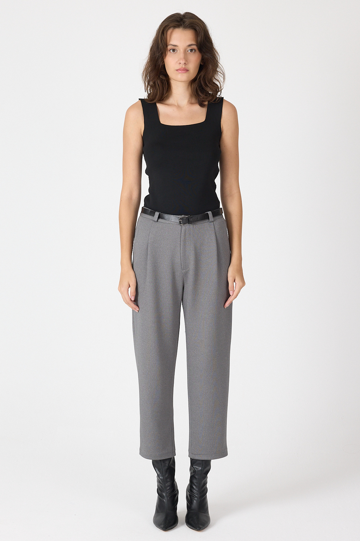 Antrasit Pileli Kemerli Kadın Kumaş Pantolon 8120A - RAYS