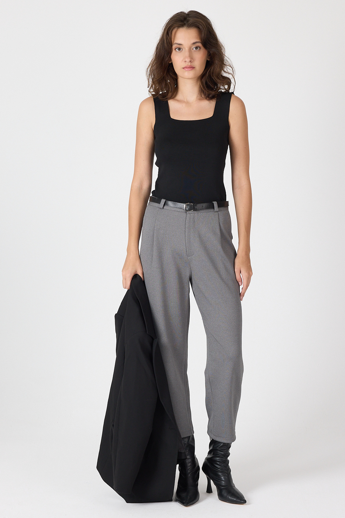 Antrasit Pileli Kemerli Kadın Kumaş Pantolon 8120A - RAYS
