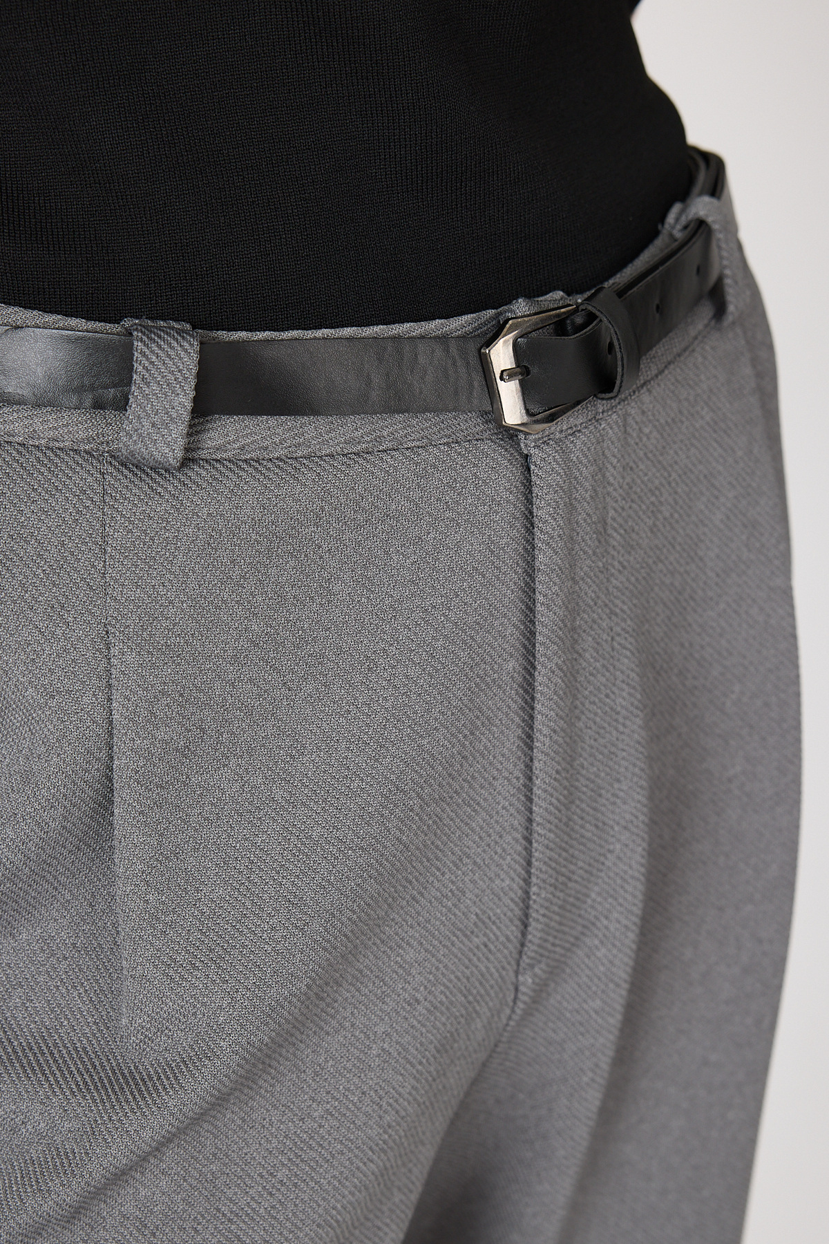 Antrasit Pileli Kemerli Kadın Kumaş Pantolon 8120A - 4