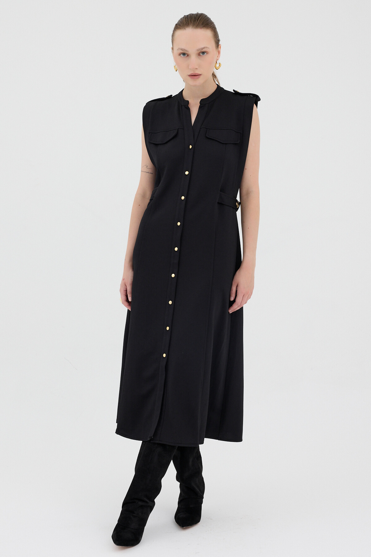 Siyah Gold Düğme Detaylı Midi Elbise 8125A 